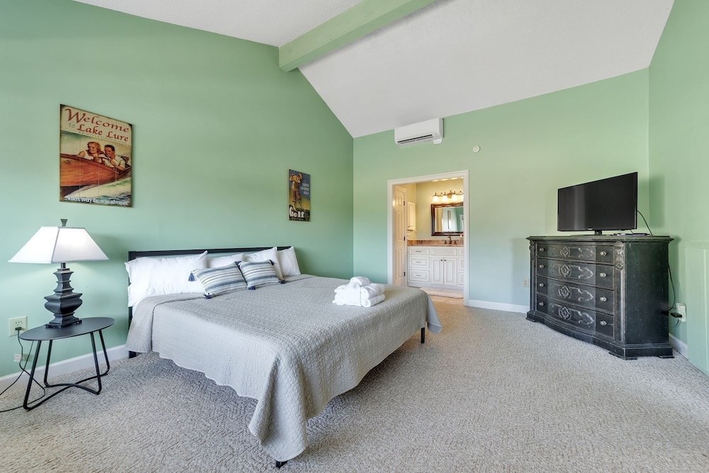 Rumbling Bald Resort-fairway Villa On Bald Mountain Lake-mountain Views 2 Bedroom Condo by Sunscape Property Management view 5