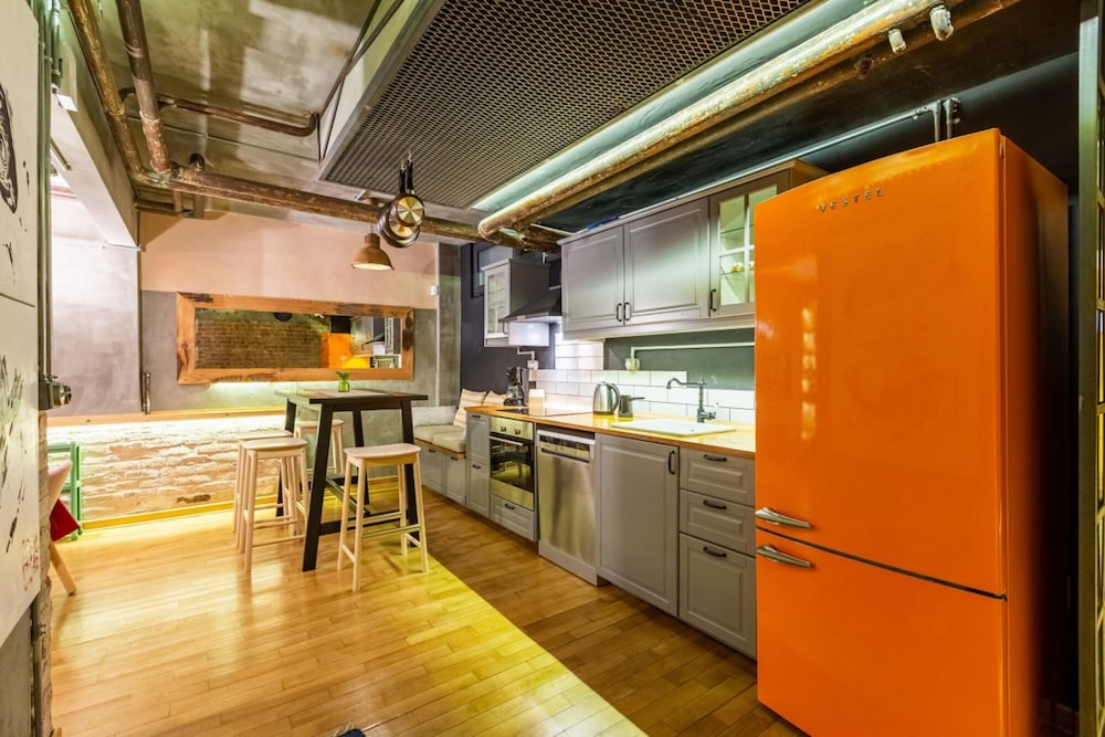 Missafir Apartment With Backyard in Nisantasi