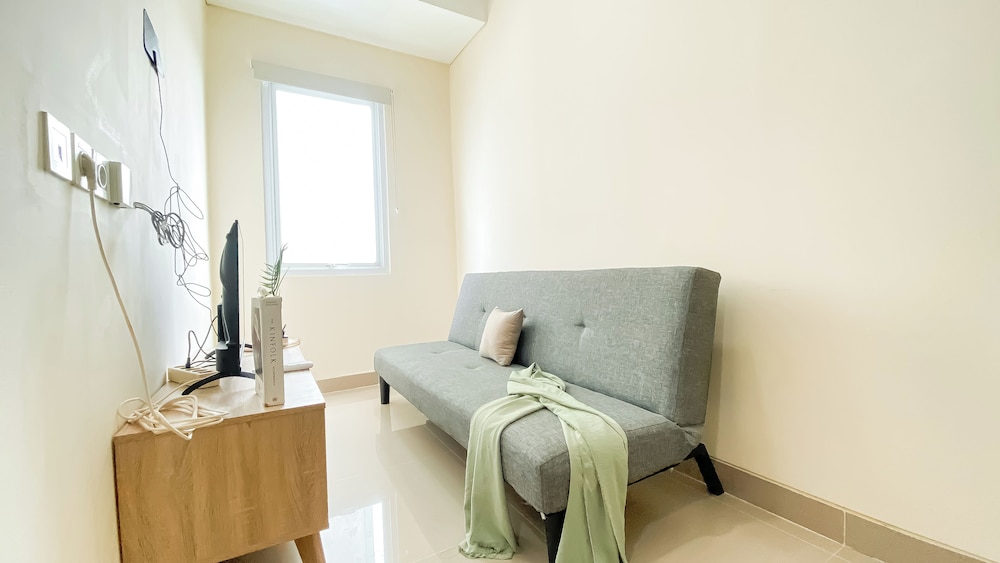 Fully Furnished 1Br Apartment B Residence