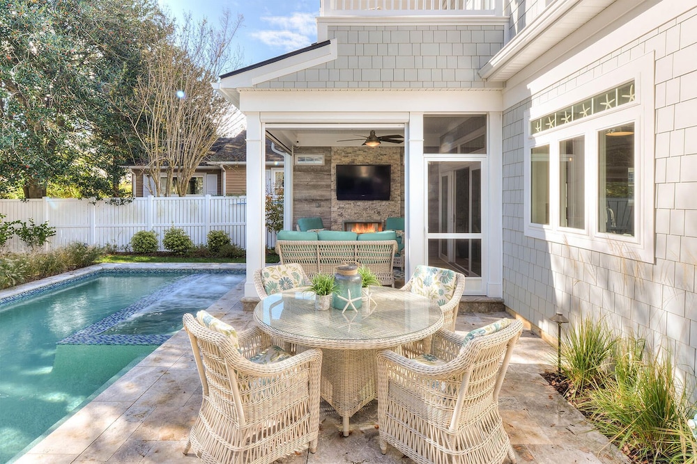 Laurel Street 306
