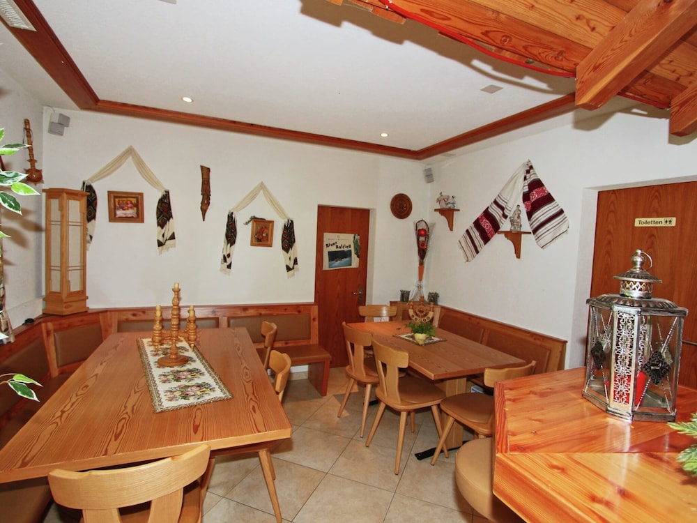 Modern Chalet in Saas-balen With Garden view 5