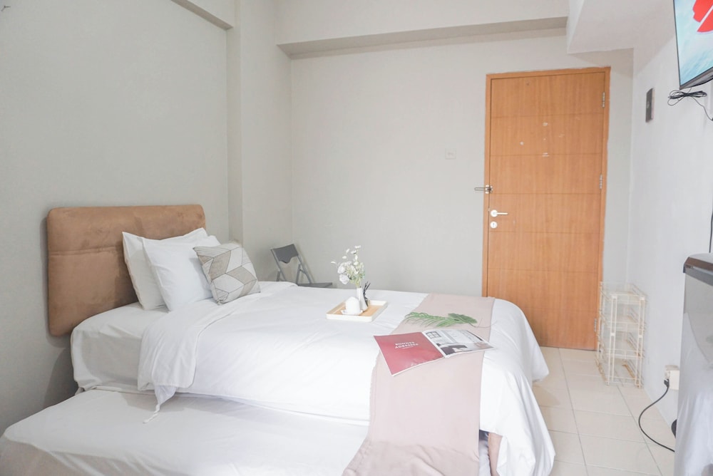 Homey And Cozy Studio Apartment Margonda Residence 2