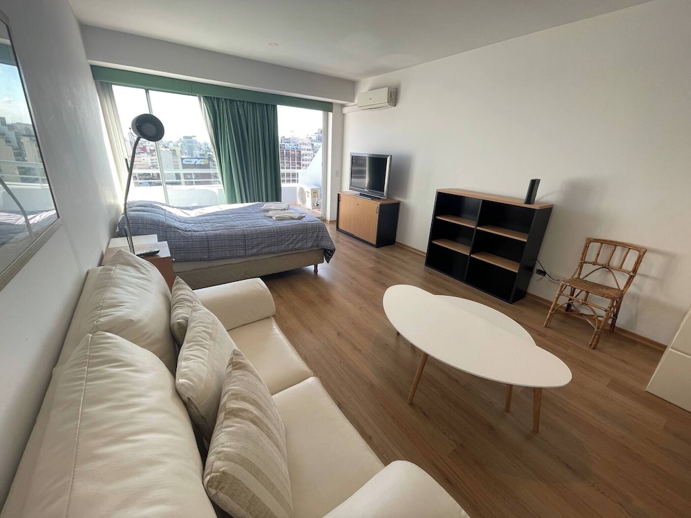 Studio Apartment Panoramic View of Bsas Above 9 de Julio Avenue