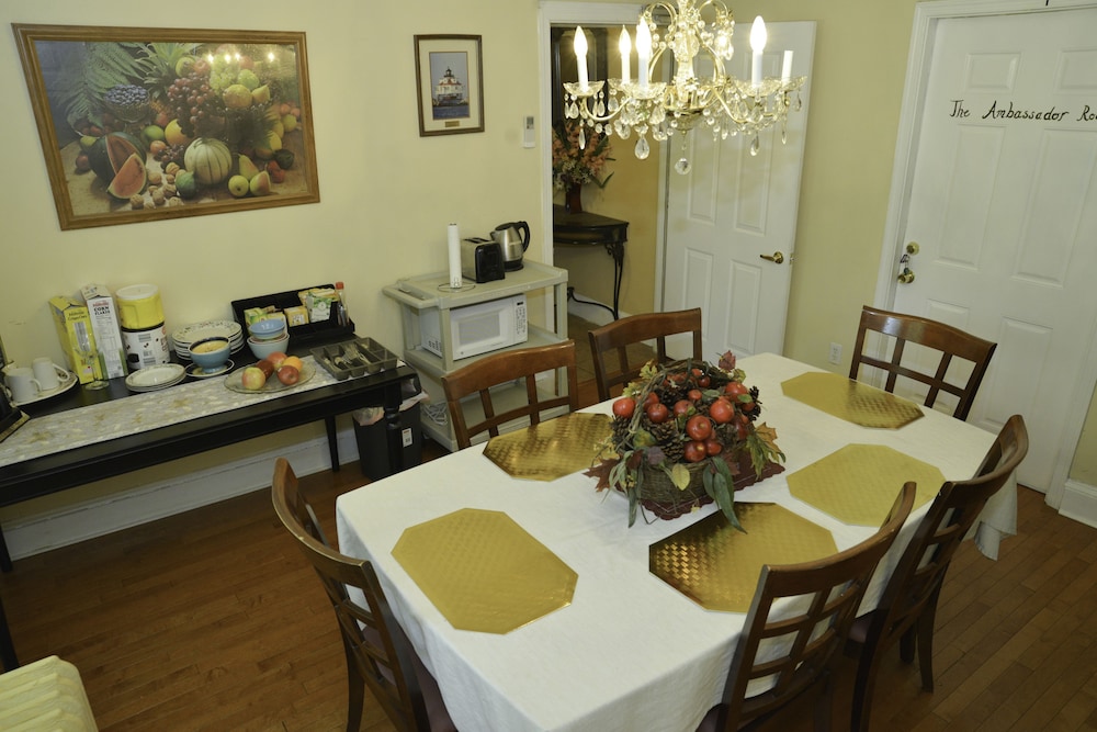 Eden Park Guest House - Property Image 2