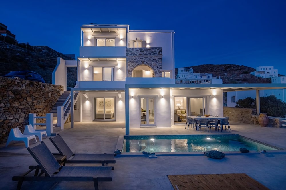 Rmos Seaside Villa A With Private Pool