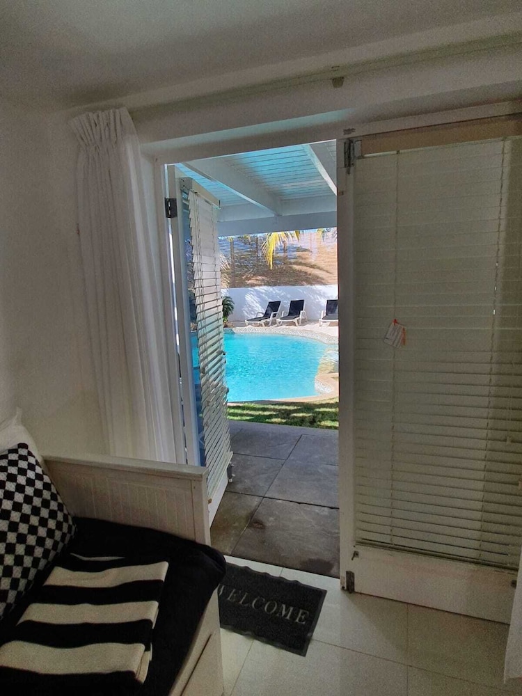 Hotel B&B Curacao nv - Image 1