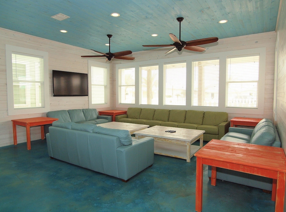 Beach Club Clubhouse 3