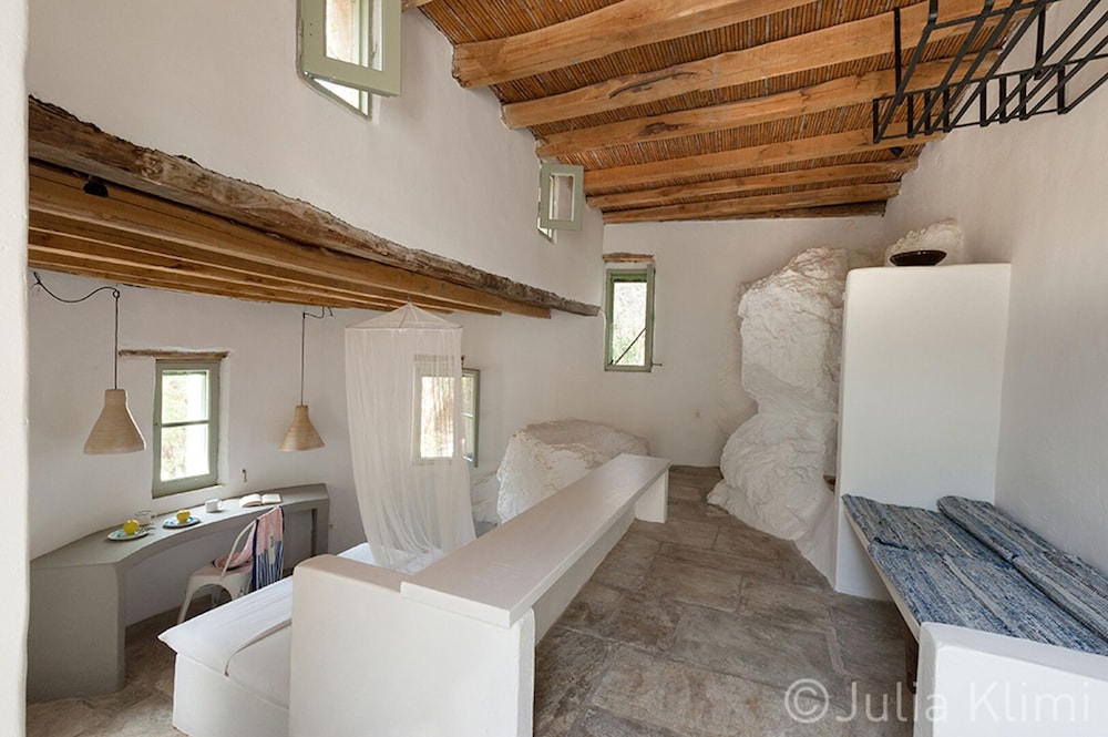 Serifos Houses Aghios Sostis