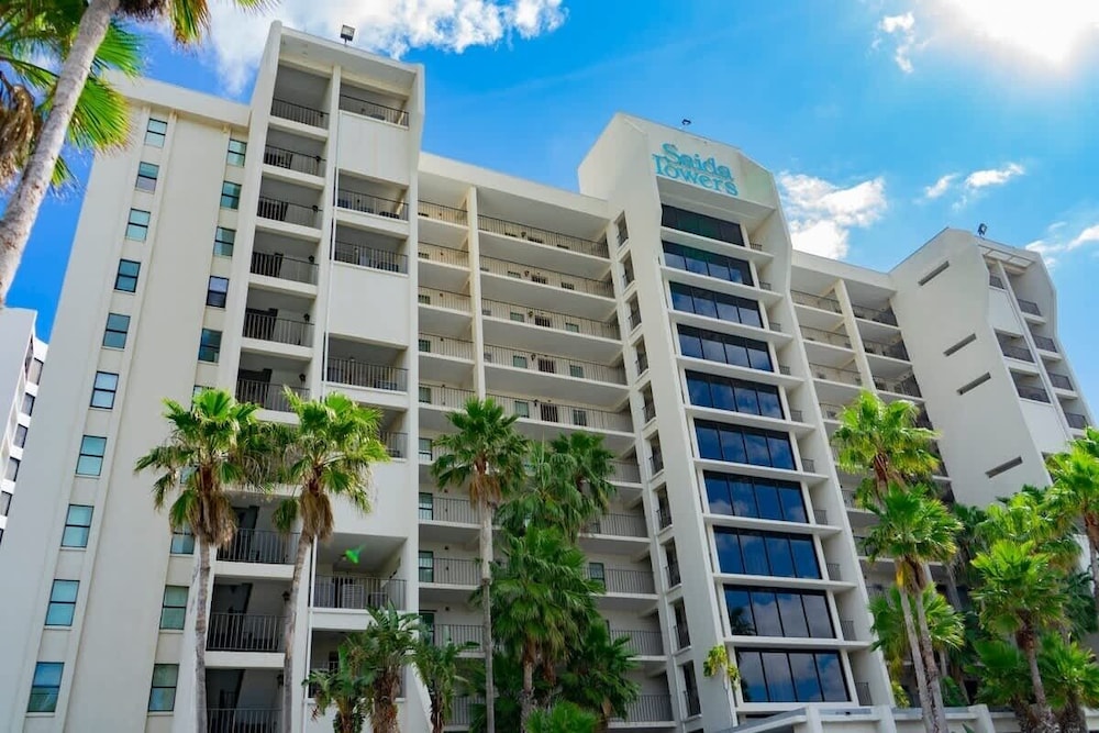 Saida Beachfront Luxe Condo Two Heated Pools 2 Bedroom Condo
