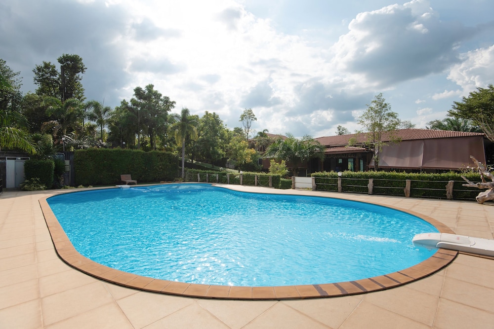 Palmsuay Resort