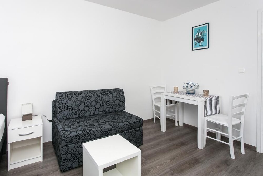 Apartment Tetepave