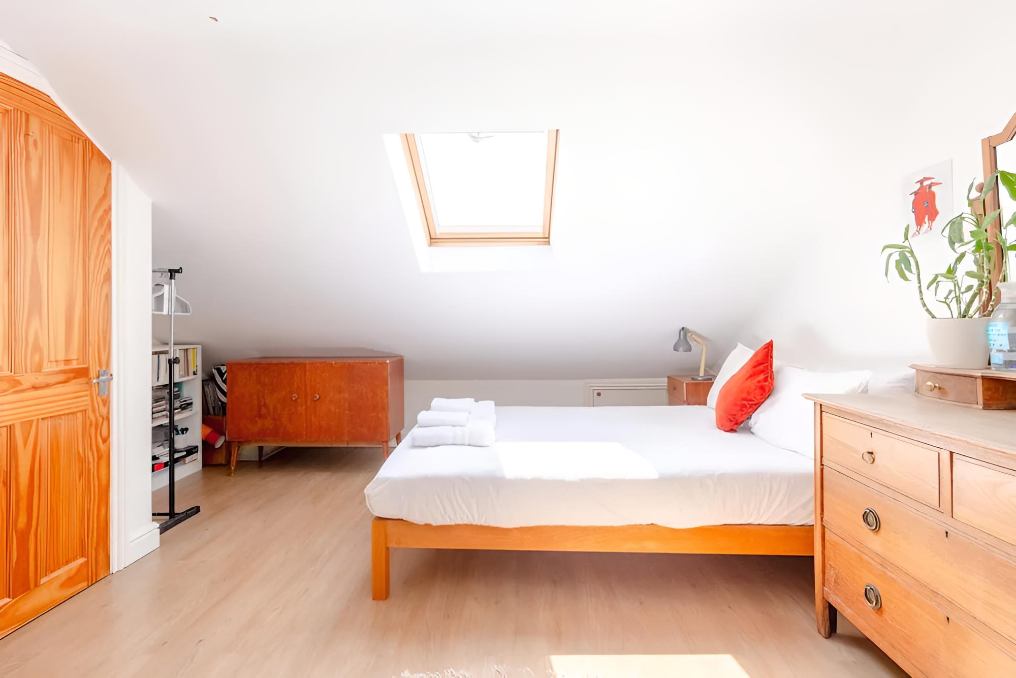 Beautiful 2BD House With Garden - Stoke Newington