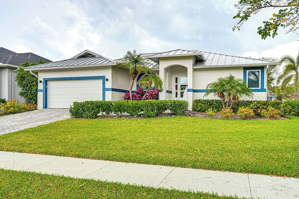 < 1 Mi to Tigertail Beach: Waterfront Gem w/ Dock!