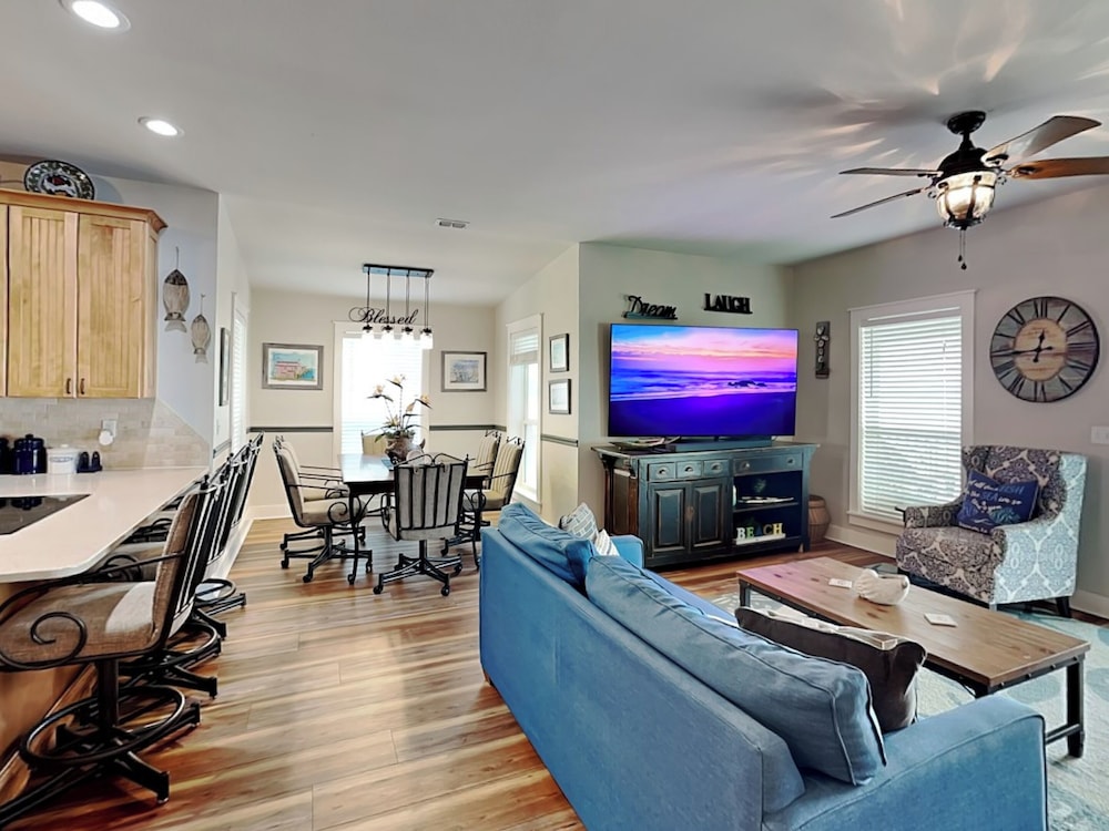 Casa Del Sol by Miss Kitty’s