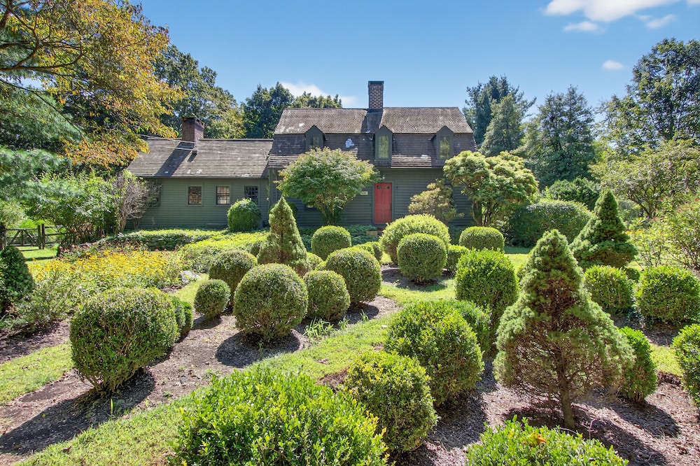 Storybook 330 Year Old Enchanting Estate 5 Bedroom Estate