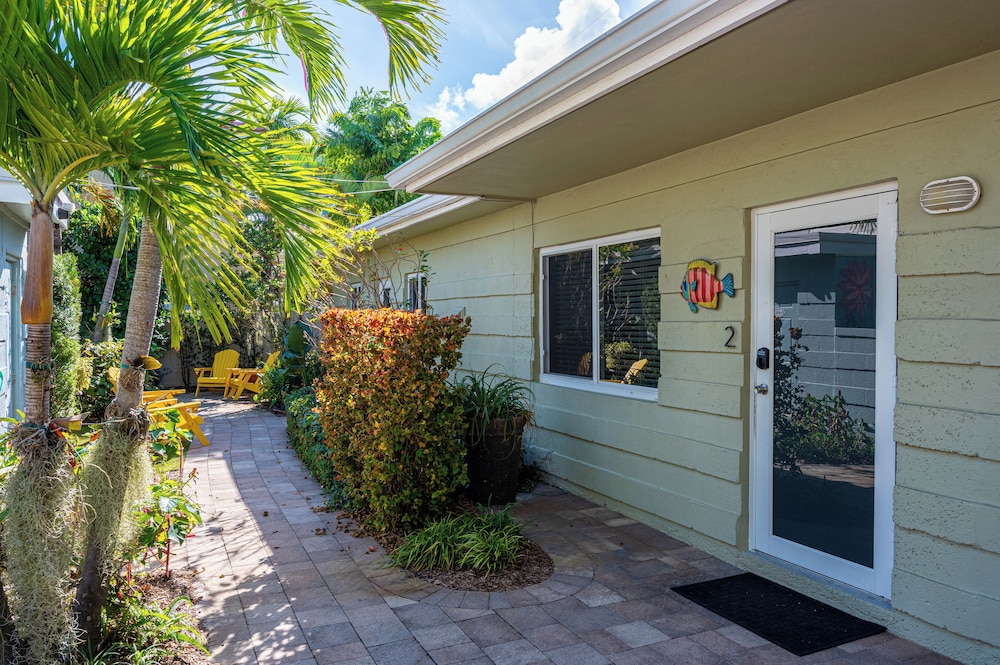 BRIGHT Fort Lauderdale Tropical Retreat - Image 1