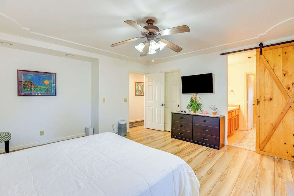 Near San Luis Obispo Wine Country: Mtn-view Haven