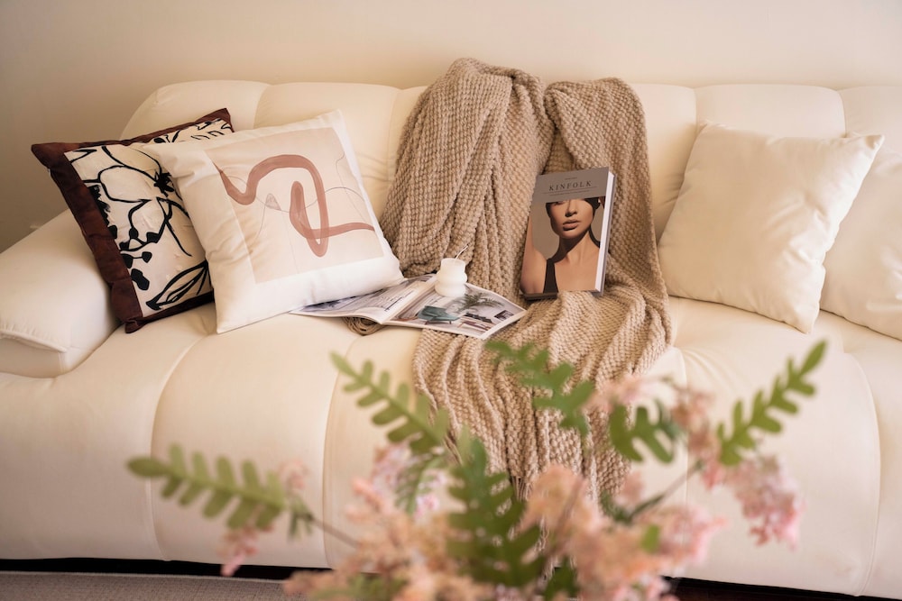 Book and Bed-People's Square