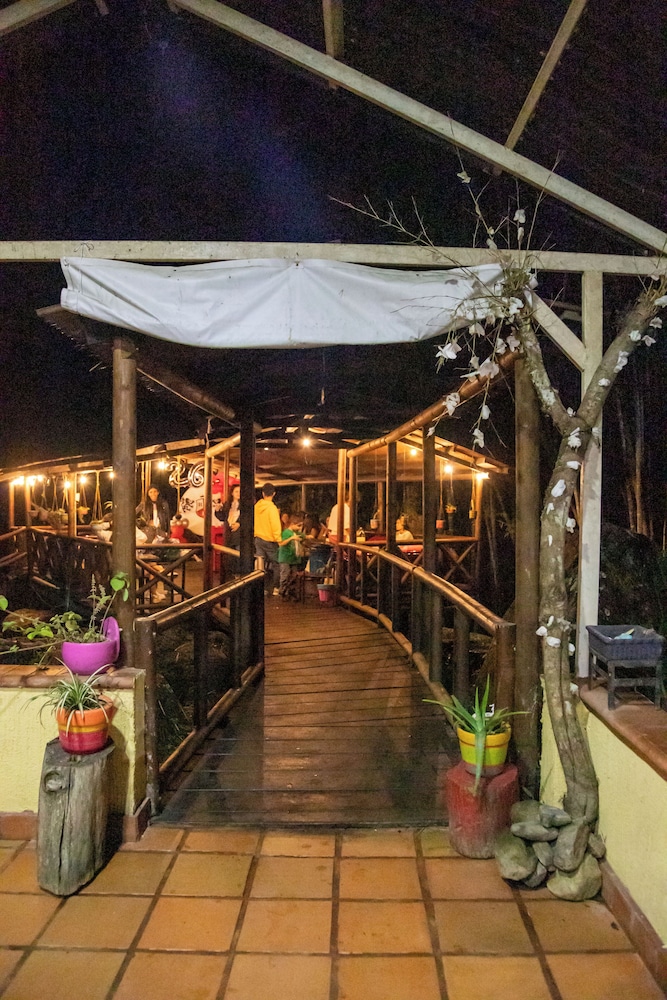 Bahareque Hostal