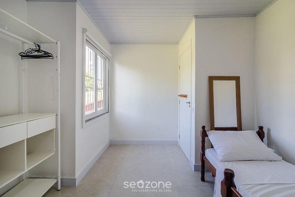 5BR House w/ Gourmet Area 400m From Beach Rfi0316