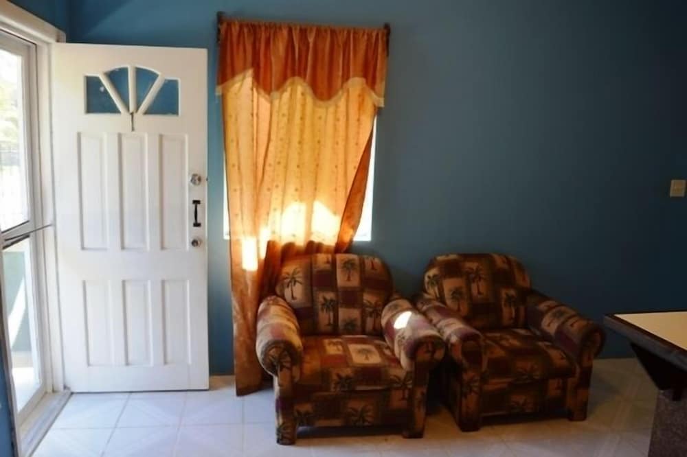 Sea Pearl Vacation Suites