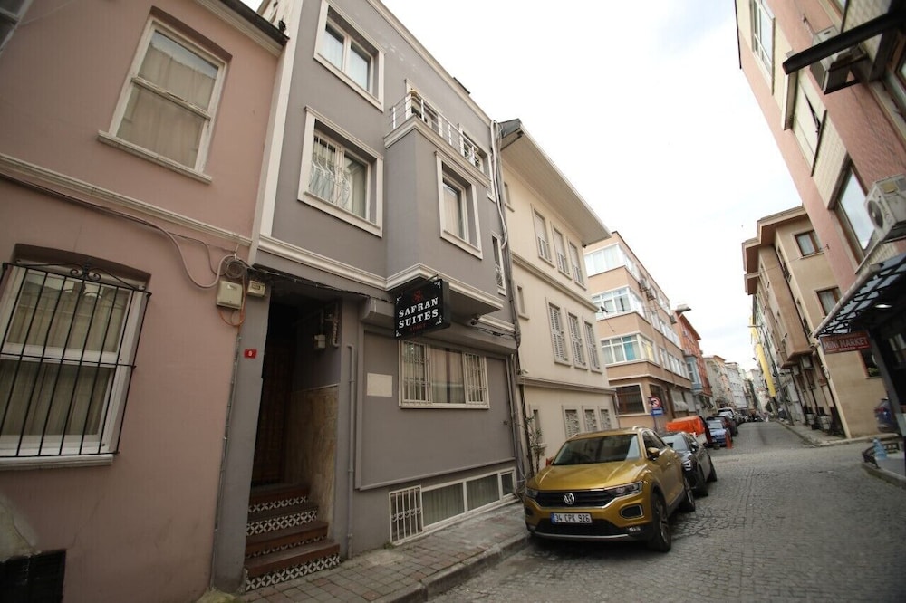 Safran Suites