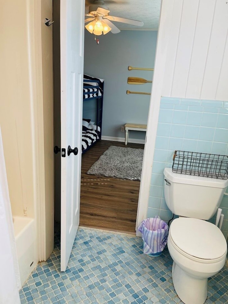 3/4 Time - 4 Br Home