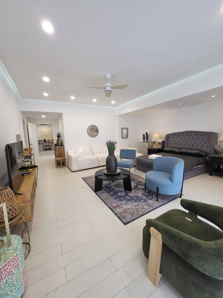 Luxury Tropical Bungalow in Damansara Golden Core