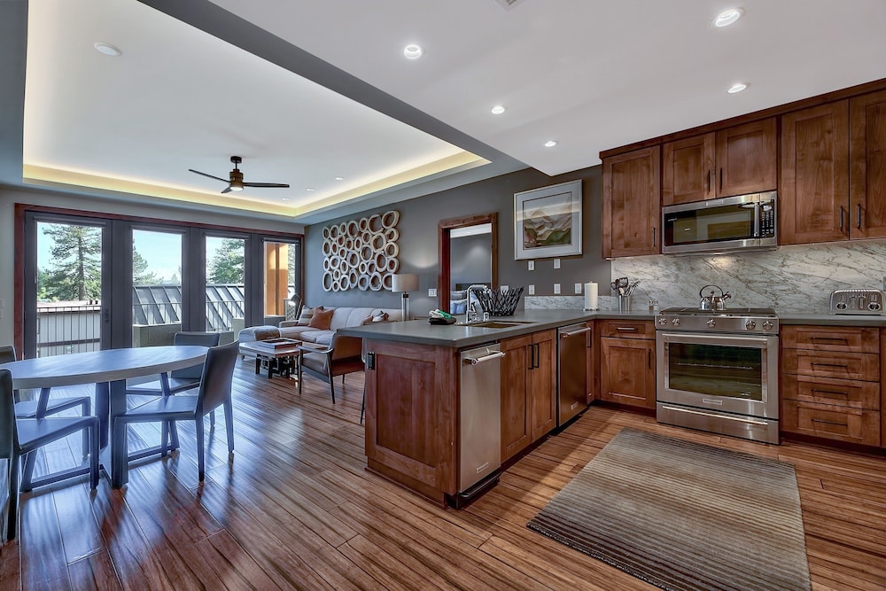 Lake Tahoe Vacations - Zalanta Resort at the Village - Property Image 57