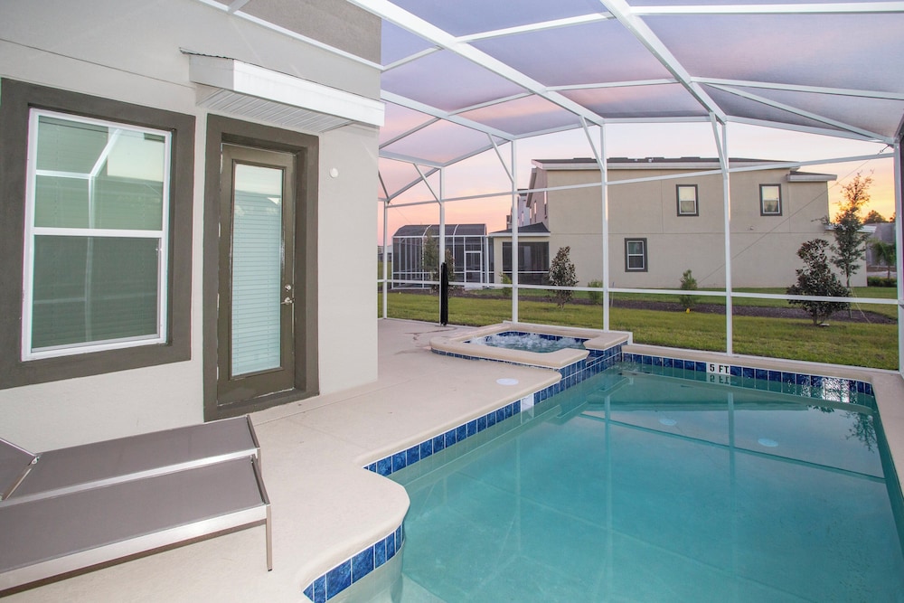 Fabulous 5 Bedrooms Close to Disney at Champions Gate Resort 8988 - Image 2