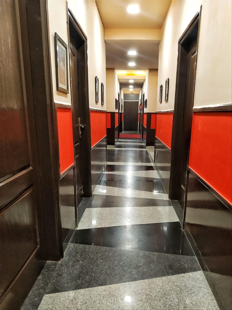 Noida Vacations - Mint Metropolitan Grand - Property Image 75