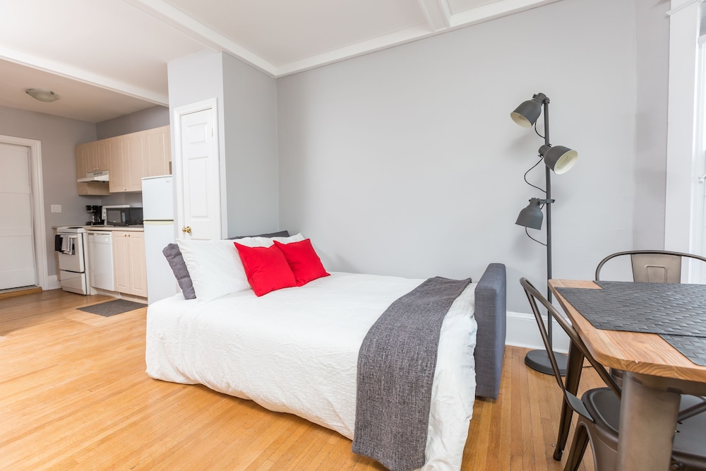 Applewood Suites - 2 BDRM Annex Loft