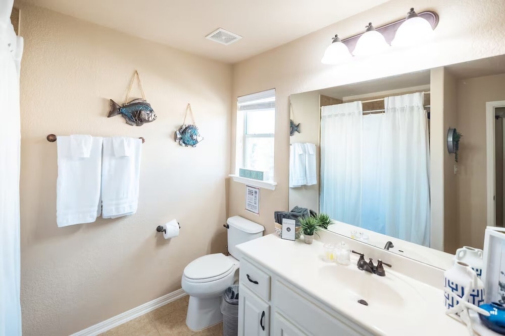 Austin Charm Home by The Key Rentals
