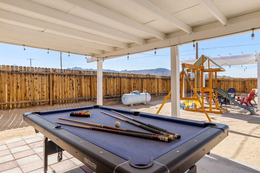 Desert Oasis Cozy Comfort Meets Outdoor Luxury