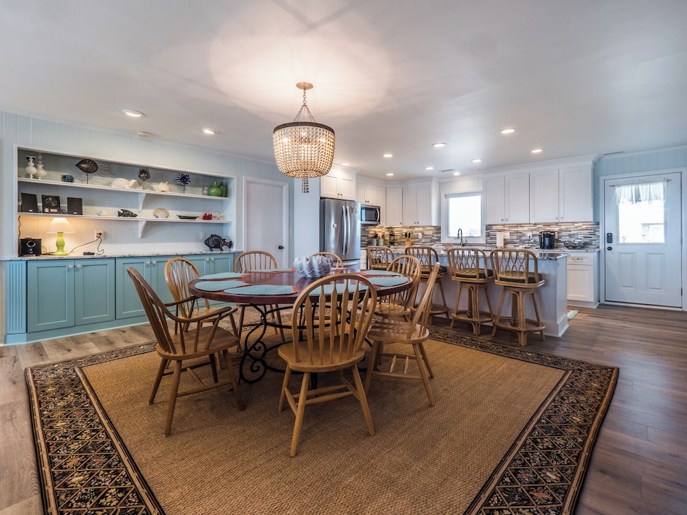 Polly's Place by Topsail Realty