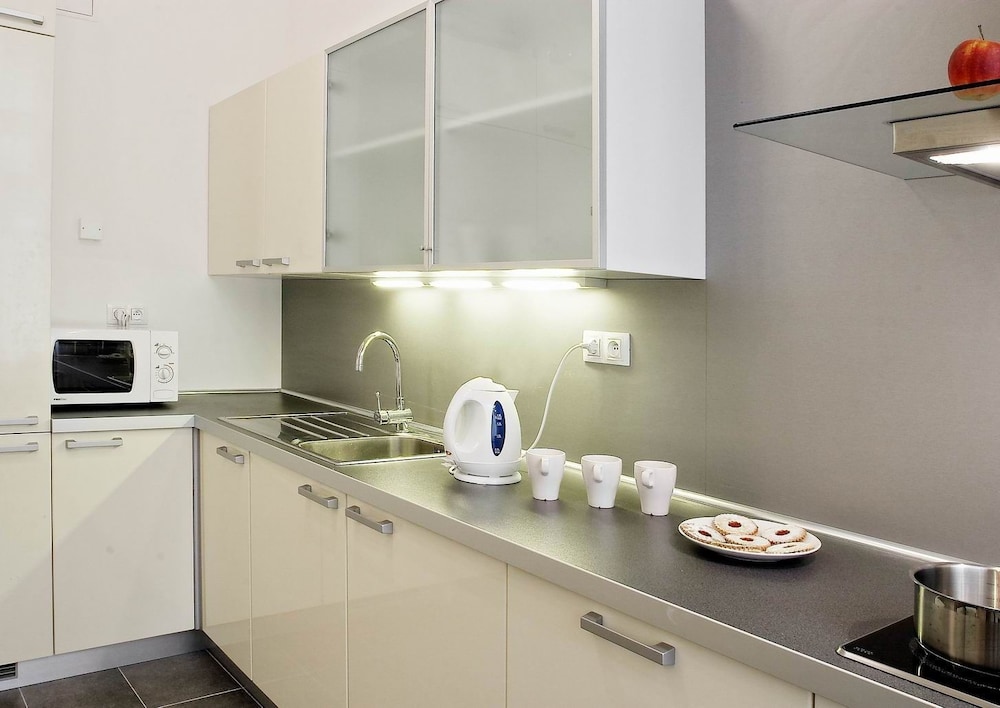RiverView Palace Apartments