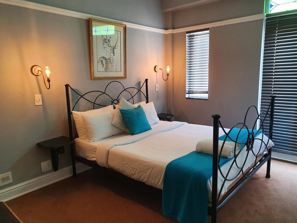 Knysna Wayside Inn