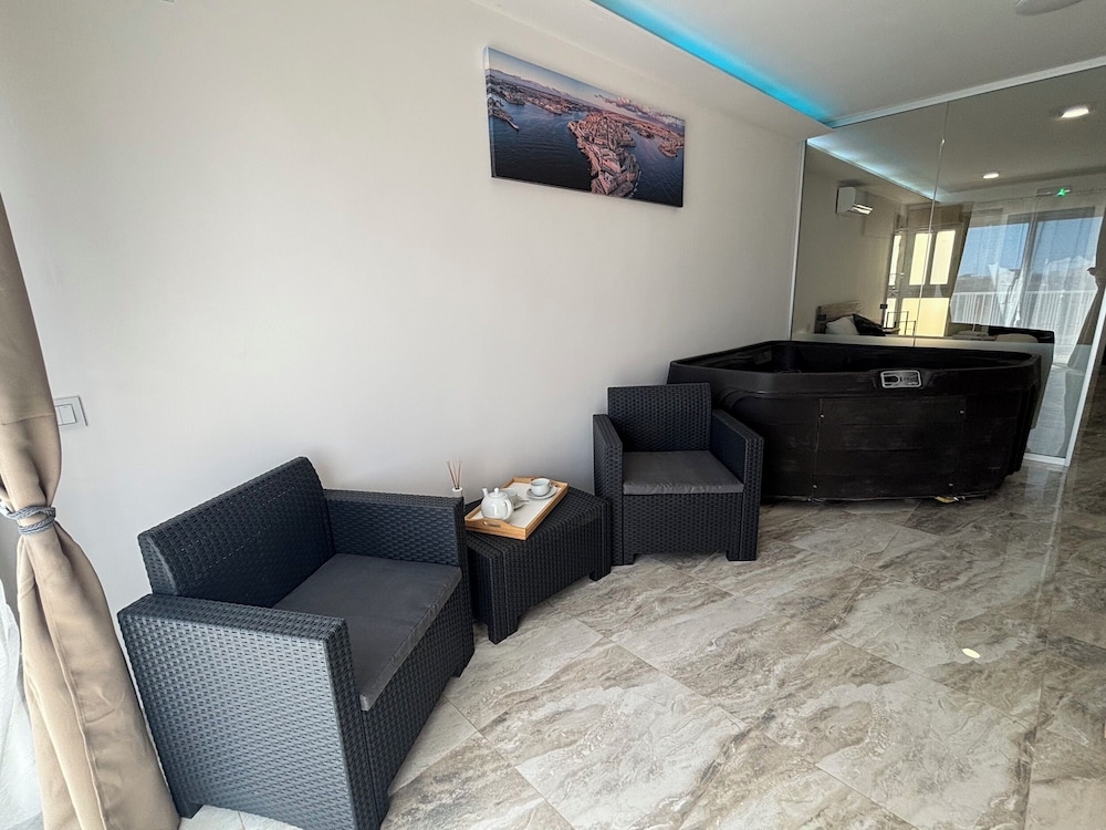 Alight Sauna and SPA Penthouse