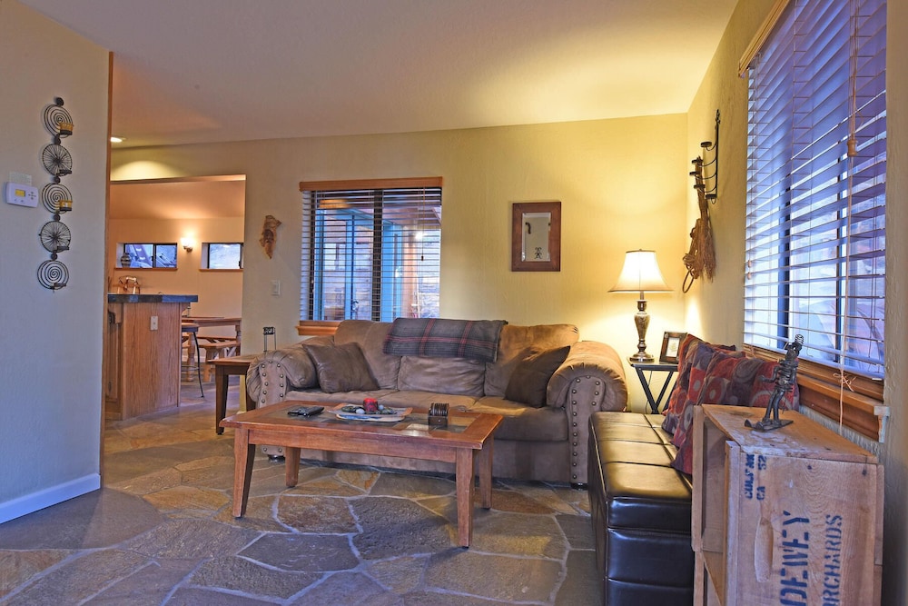 Mountainside Overlook - Property Image 15