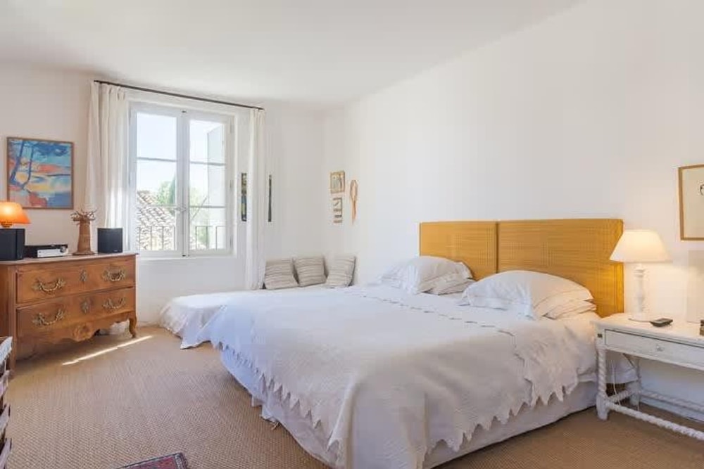 New Bastide Couronne d Aix Luxury in Aix-en-provence A Sophisticated Retreat for Families and Friends
