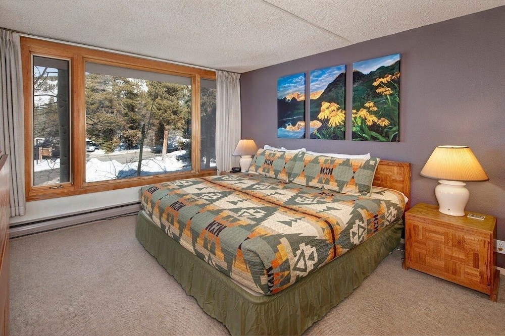 1776 Decatur 4 Bedroom Condo