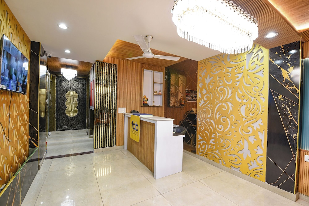 Fabhotel Angel Pink The Premium