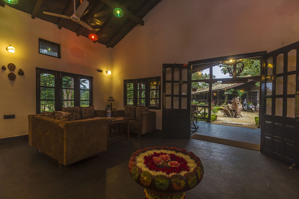 WOW STAYZ2 Pachmarhi Ecotel Resort view 2