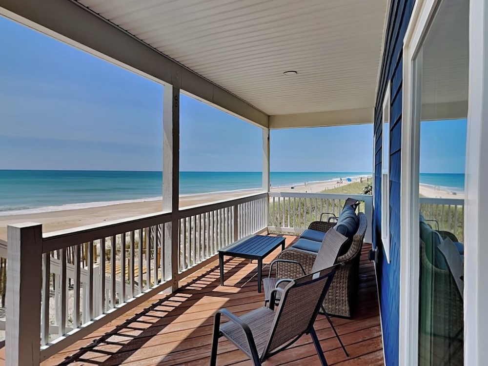 Pelican Landing by Topsail Realty