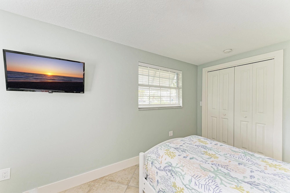 Anna Maria Island Blue Bella Bliss - Private Heated Pool