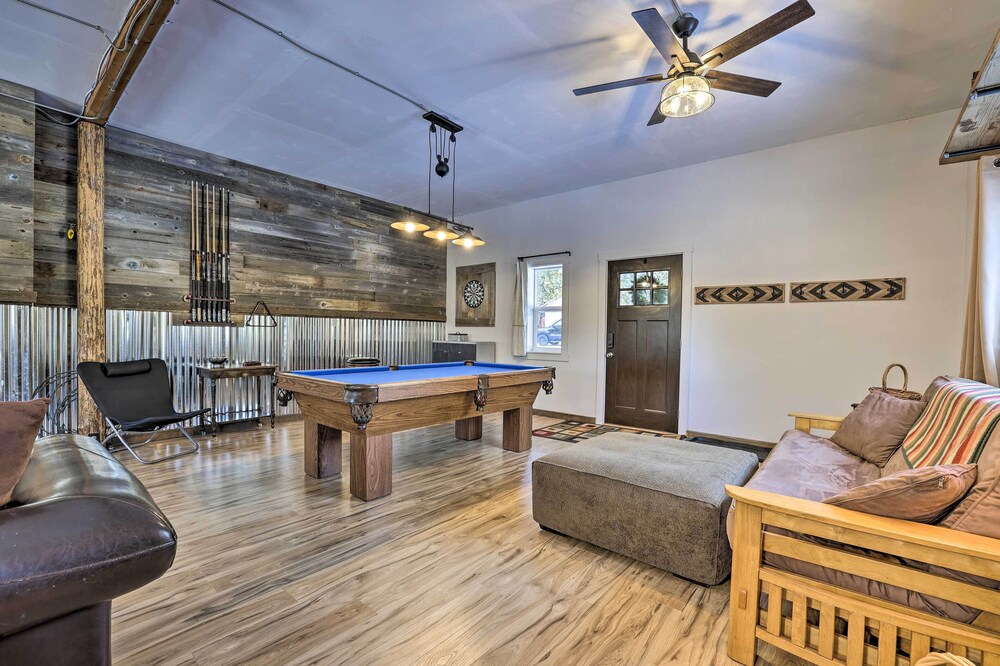Private Cascade Cabin With Hot Tub & Fire Pit!