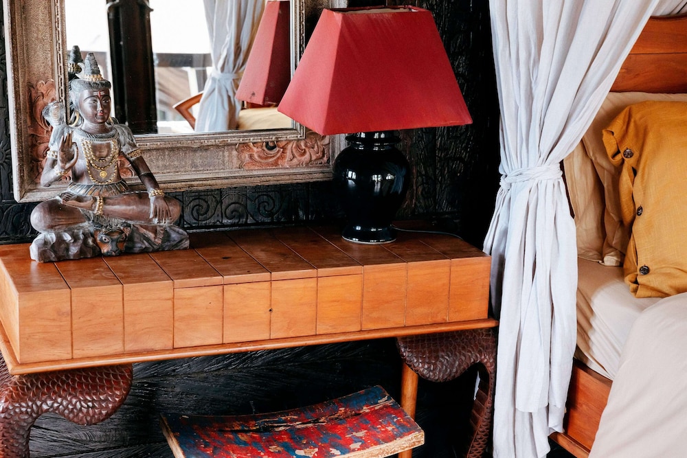 Most Exotic Beachfront Villa Keong