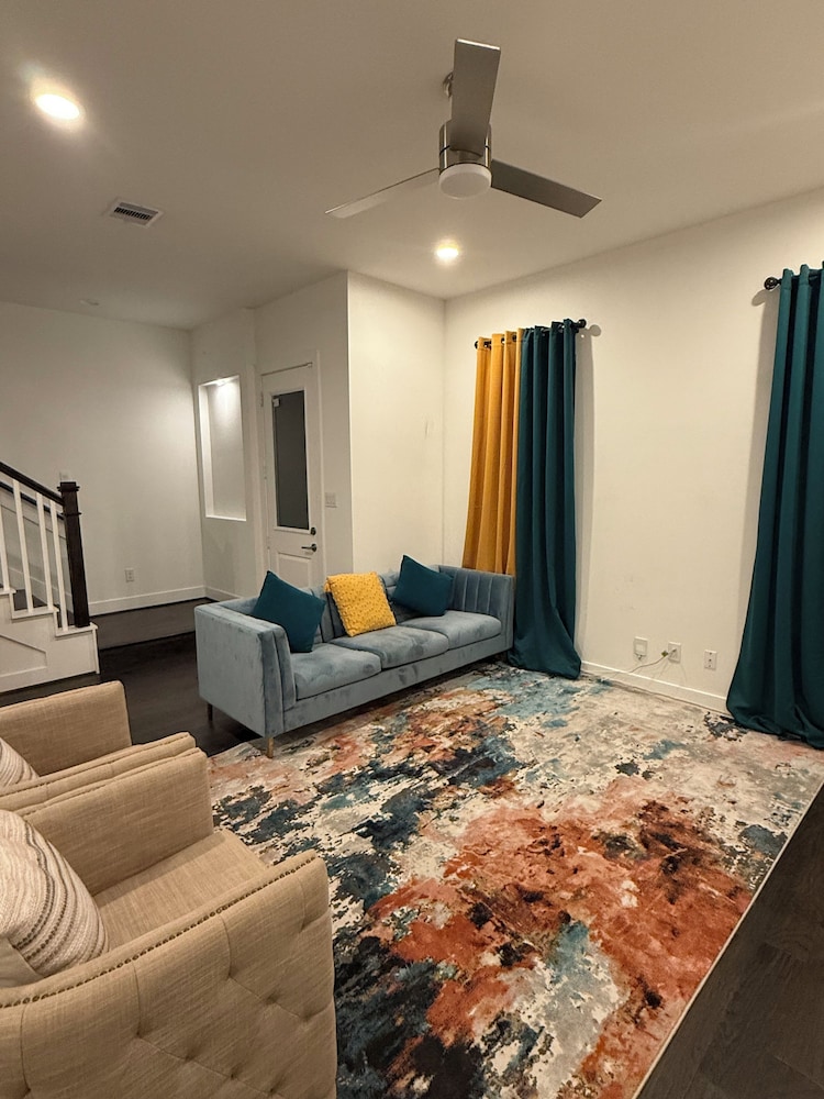 Luxury 3BR for Families Nurses and Group