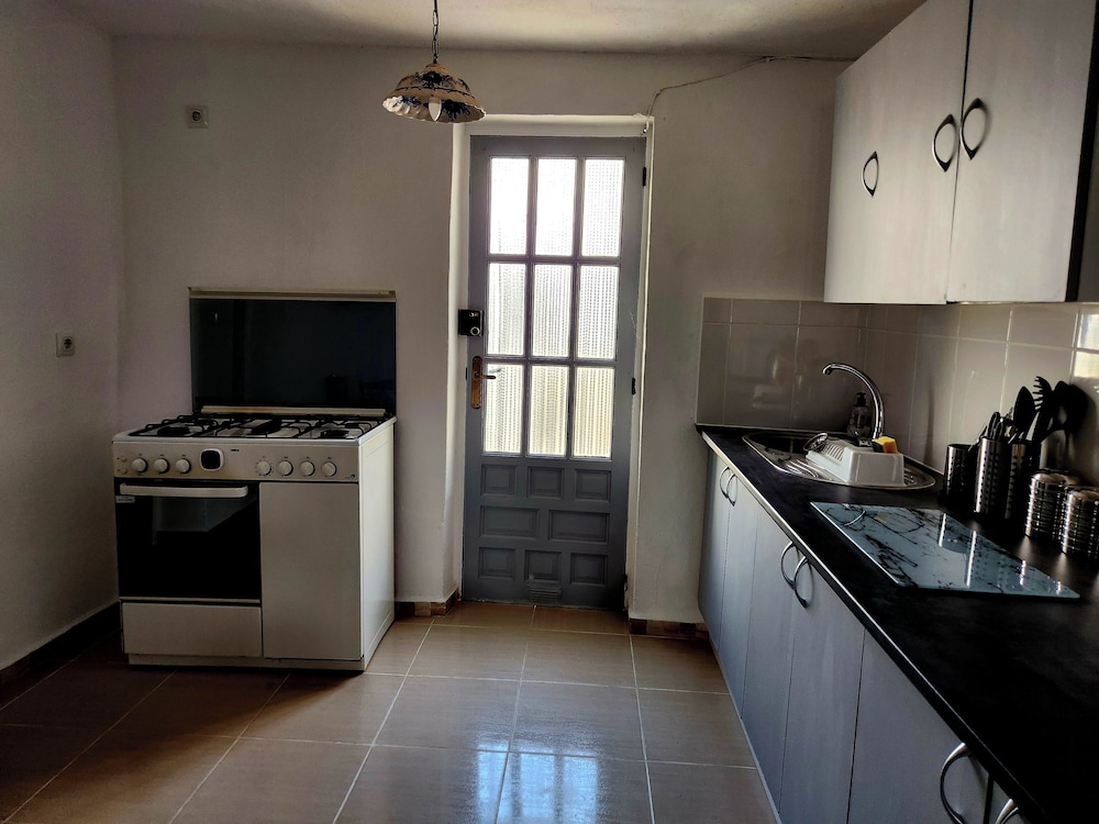 Casita-1 To 7guests-private/pool-patio-bbq-parking