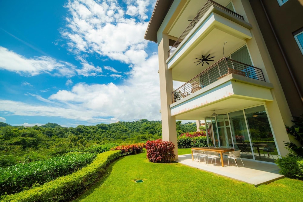 Montecielo 3E - 3 bdr 3 1 2 Bath Ocean View view 3
